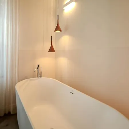 Konukevi Isabella Boutique 4*